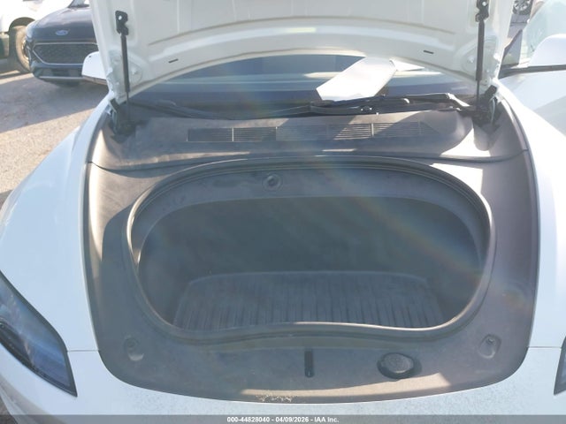 Продаж на аукціоні авто 2025 Tesla Model 3, vin: 5YJ3E1EA3SF034444, номер лоту: 44828040