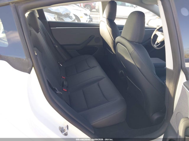 Продаж на аукціоні авто 2025 Tesla Model 3, vin: 5YJ3E1EA3SF034444, номер лоту: 44828040
