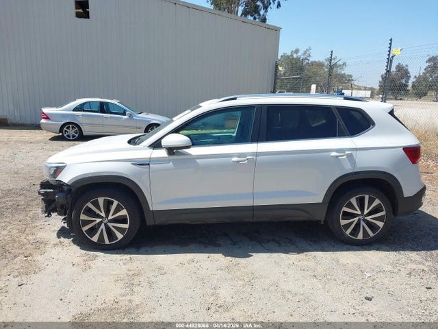 3VVEX7B29PM330365 Volkswagen Taos 1.5t Se