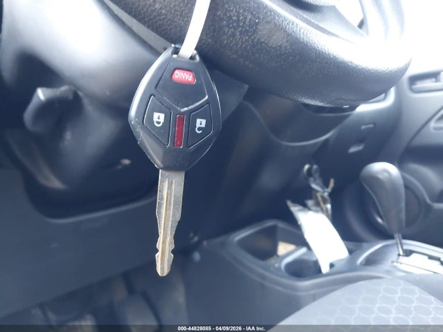 44828085 :رقم المزاد ، ML32A3HJ3FH007283 vin ، 2015 Mitsubishi Mirage De/rf مزاد بيع