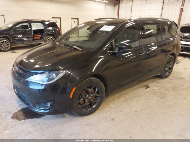 2019 Chrysler Pacifica Limited მანქანა იყიდება აუქციონზე, vin: 2C4RC1GG9KR722079, აუქციონის ნომერი: 44828103
