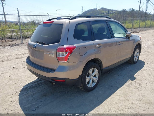44828127 :رقم المزاد ، JF2SJADC2GH496657 vin ، 2016 Subaru Forester 2.5i Premium مزاد بيع