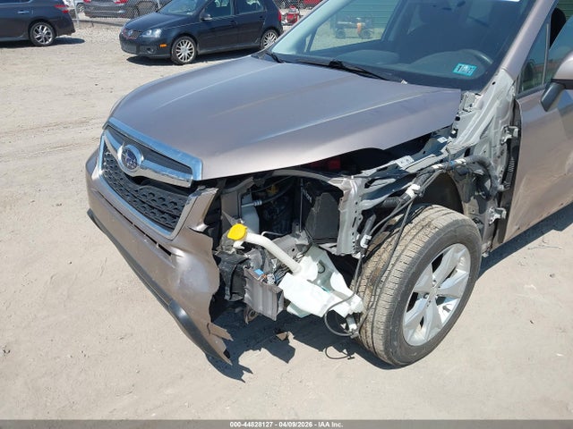 44828127 :رقم المزاد ، JF2SJADC2GH496657 vin ، 2016 Subaru Forester 2.5i Premium مزاد بيع