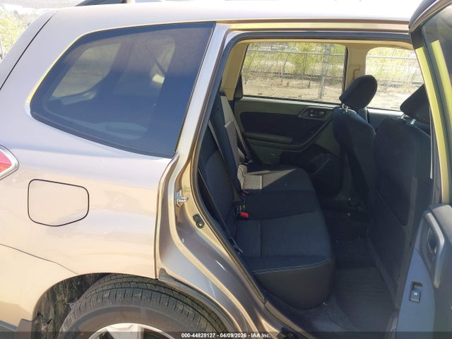 44828127 :رقم المزاد ، JF2SJADC2GH496657 vin ، 2016 Subaru Forester 2.5i Premium مزاد بيع