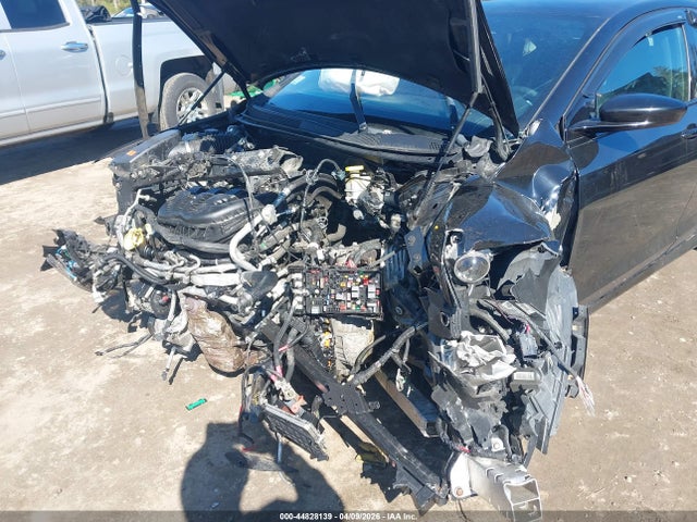 1C3CCCDGXFN624272 Chrysler 200 S