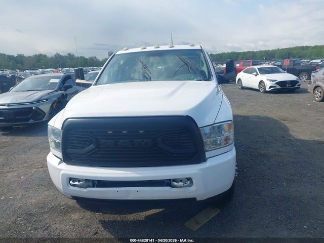 44828141 :رقم المزاد ، 3C7WRSCL5FG642853 vin ، 2015 Ram 3500 Chassis Tradesman/slt/laramie مزاد بيع
