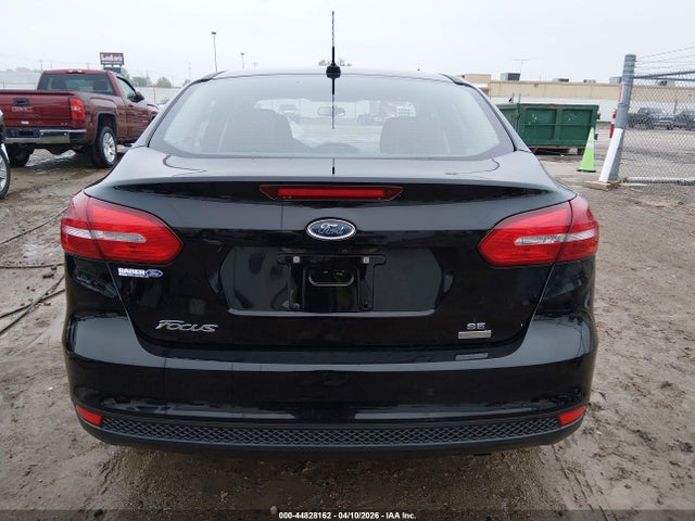 Ford FOCUS SE 2018 1FADP3FE2JL331752 Image 16