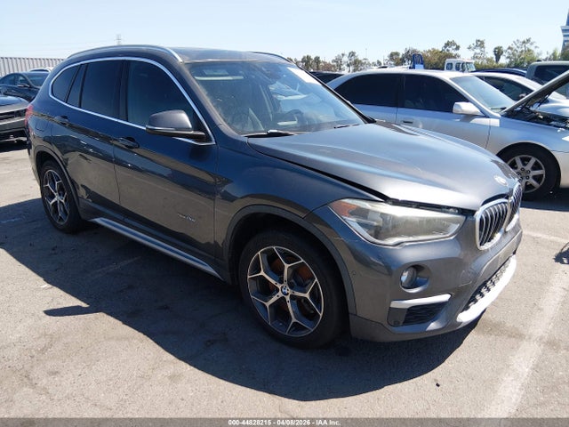 2016 BMW X1 WBXHT3C37GP880698