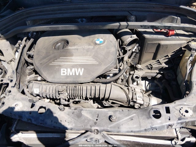 2016 BMW X1 WBXHT3C37GP880698 Photo 9