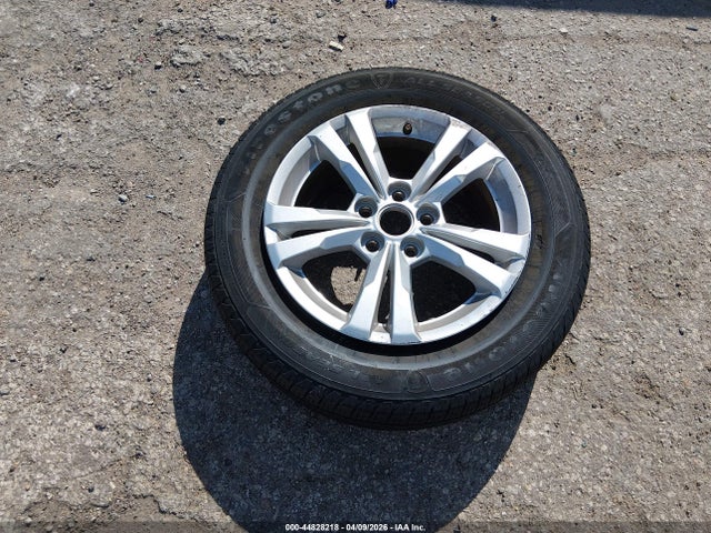 1GNFLFEKXEZ112667 Chevrolet EQUINOX 1LT