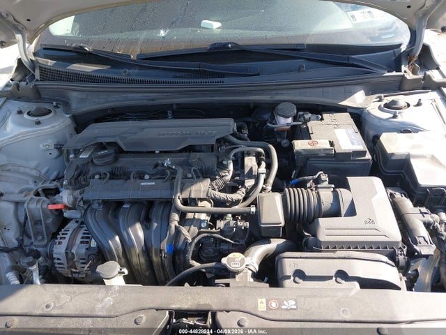 5NPLS4AG6NH081963 Hyundai ELANTRA SEL