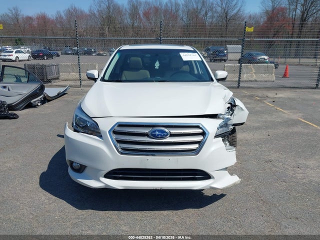 2015 Subaru Legacy 2.5i Limited მანქანა იყიდება აუქციონზე, vin: 4S3BNAL60F3049724, აუქციონის ნომერი: 44828262