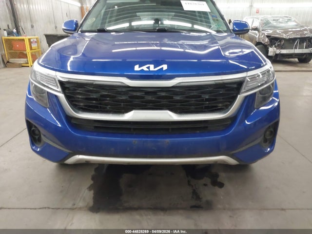 Продажа на аукционе авто 2023 Kia Seltos S, vin: KNDEUCAA4P7367066, номер лота: 44828269