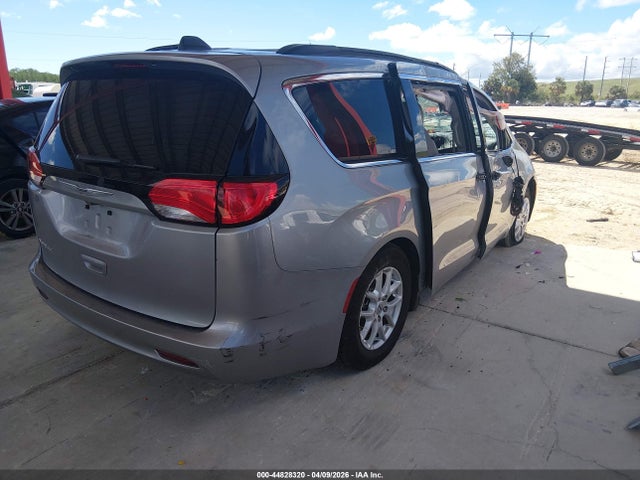 2021 Chrysler Voyager Lxi მანქანა იყიდება აუქციონზე, vin: 2C4RC1DG0MR505690, აუქციონის ნომერი: 44828320