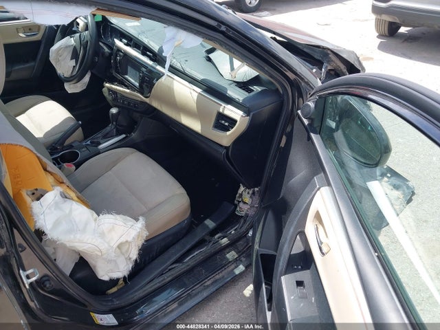 2015 TOYOTA COROLLA 5YFBURHE2FP352223 Photo 4