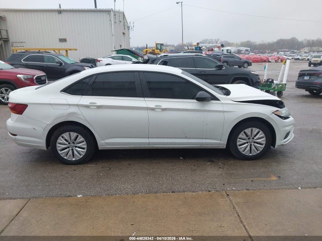 Aukcja sprzedaży 2019 Volkswagen Jetta 1.4t R-line/1.4t S/1.4t Se, vin: 3VWC57BU2KM149868, numer aukcji: 44828342