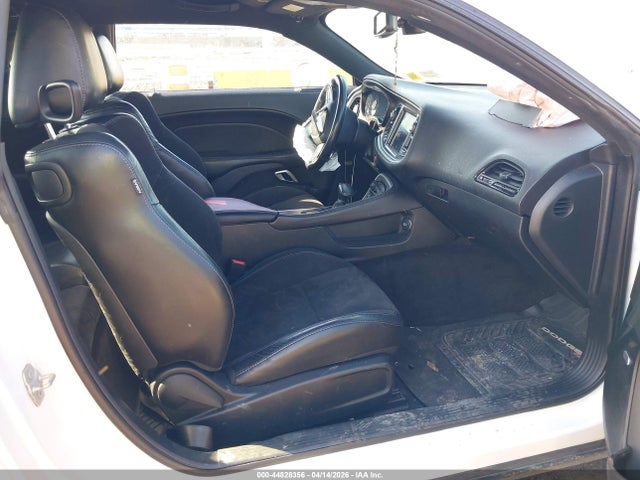 2018 DODGE CHALLENGER 2C3CDZAG3JH334557 Photo 4