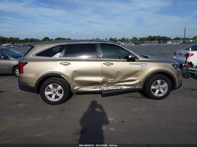 44828376 :رقم المزاد ، 5XYRG4LC5MG028831 vin ، 2021 Kia Sorento Lx مزاد بيع
