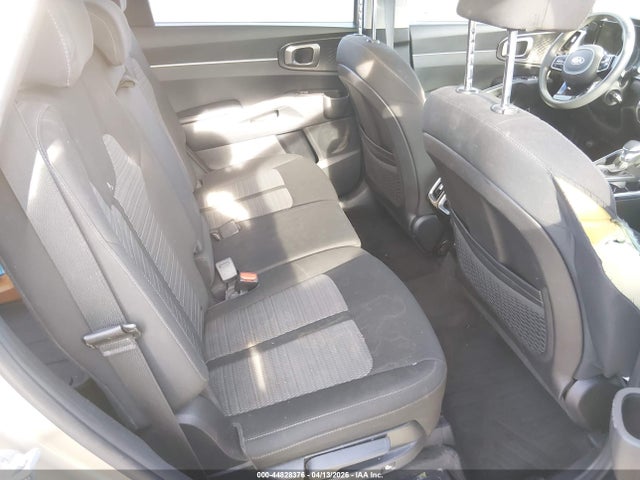 44828376 :رقم المزاد ، 5XYRG4LC5MG028831 vin ، 2021 Kia Sorento Lx مزاد بيع