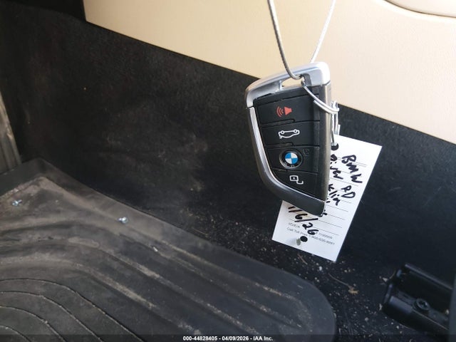 44828405 :رقم المزاد ، 3MW5R7J07L8B14216 vin ، 2020 Bmw 330i Xdrive مزاد بيع