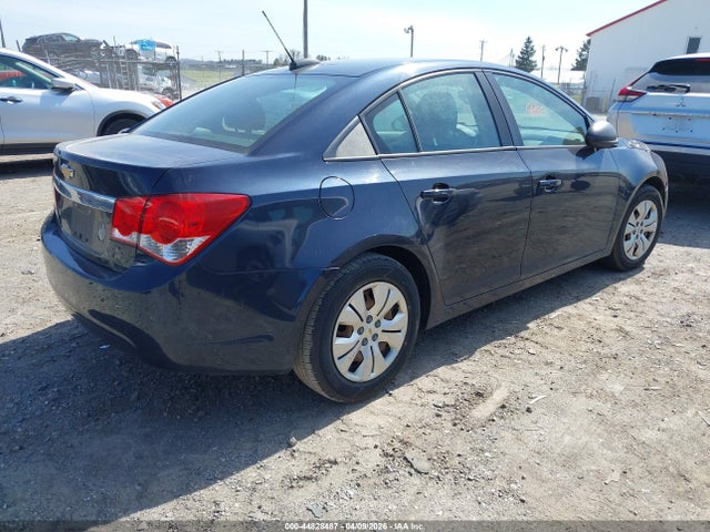 2016 CHEVROLET CRUZE LIMITED 1G1PC5SG6G7114611 Photo 3