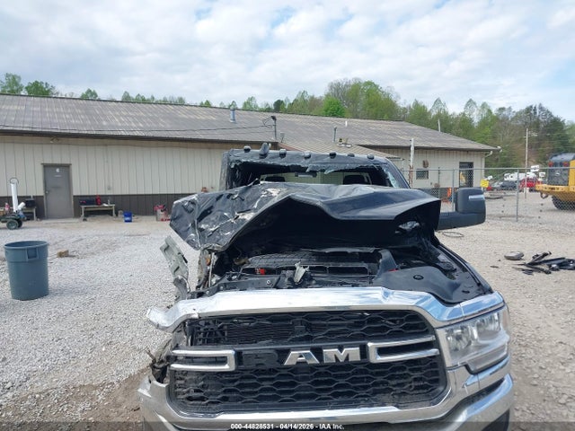 Продажа на аукционе авто 2024 Ram 2500 Tradesman  4x4 6'4 Box, vin: 3C6UR5CL5RG211771, номер лота: 44828531