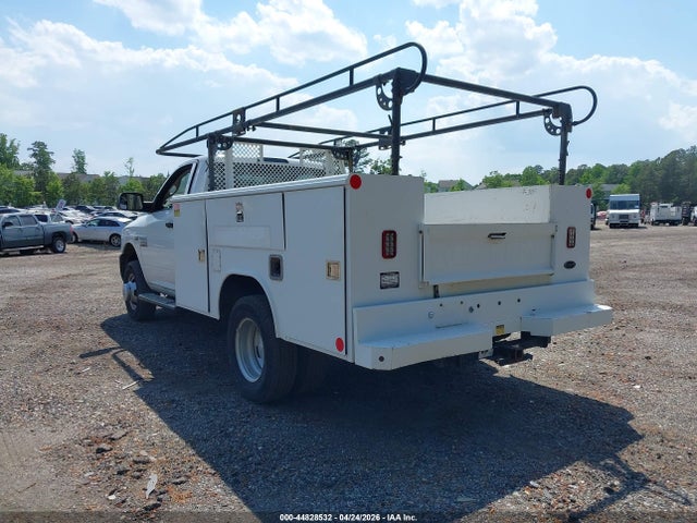 44828532 :رقم المزاد ، 3C7WRSAJ1JG286833 vin ، 2018 Ram 3500 Chassis Tradesman/slt مزاد بيع