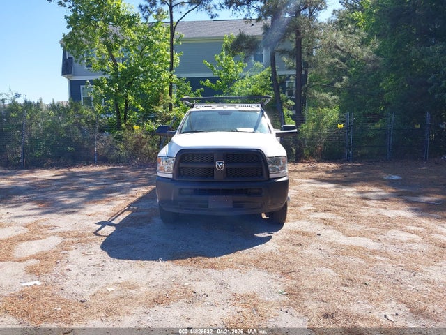 44828532 :رقم المزاد ، 3C7WRSAJ1JG286833 vin ، 2018 Ram 3500 Chassis Tradesman/slt مزاد بيع