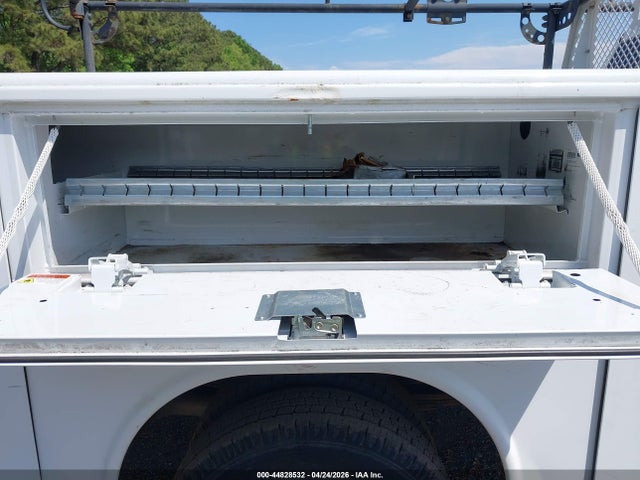 44828532 :رقم المزاد ، 3C7WRSAJ1JG286833 vin ، 2018 Ram 3500 Chassis Tradesman/slt مزاد بيع