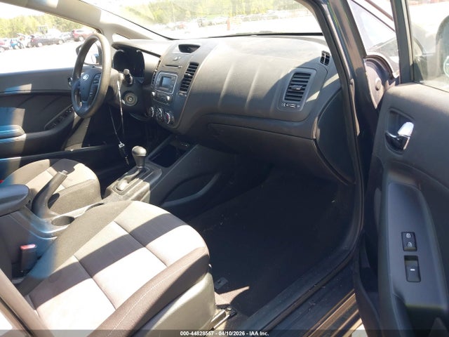44828557 :رقم المزاد ، KNAFK5A86G5592343 vin ، 2016 Kia Forte Lx مزاد بيع