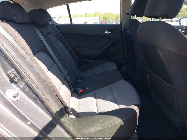 44828557 :رقم المزاد ، KNAFK5A86G5592343 vin ، 2016 Kia Forte Lx مزاد بيع