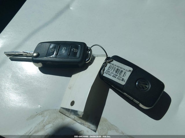44828568 :رقم المزاد ، 1VWDT7A36HC068191 vin ، 2017 Volkswagen Passat 1.8t R-line مزاد بيع