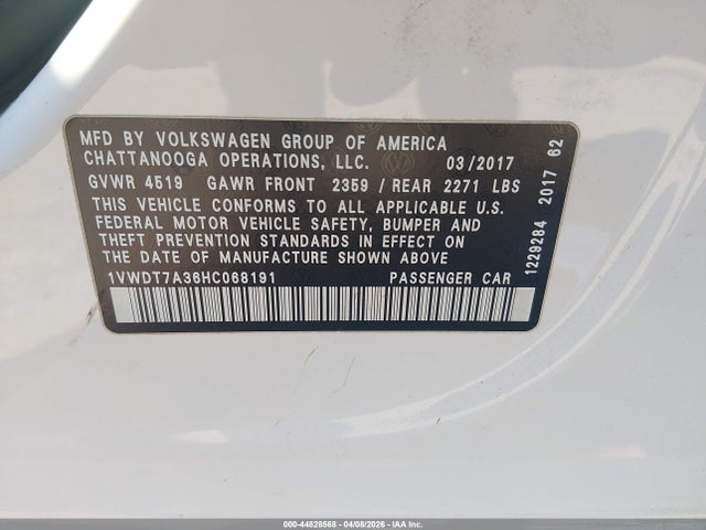 44828568 :رقم المزاد ، 1VWDT7A36HC068191 vin ، 2017 Volkswagen Passat 1.8t R-line مزاد بيع