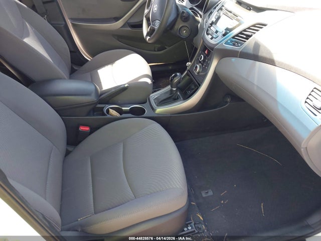 Aukcja sprzedaży 2016 Hyundai Elantra Se, vin: 5NPDH4AE3GH775353, numer aukcji: 44828576