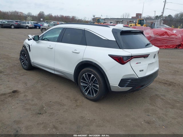 44828597 :رقم المزاد ، 4W5KHNRL6RZ513017 vin ، 2024 Acura Zdx A-spec مزاد بيع