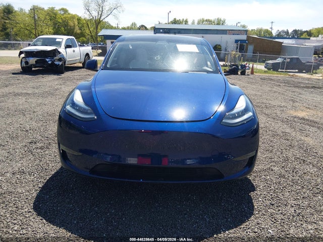 2022 Tesla Model Y Performance Dual Motor All-wheel Drive მანქანა იყიდება აუქციონზე, vin: 7SAYGDEF2NF491069, აუქციონის ნომერი: 44828645