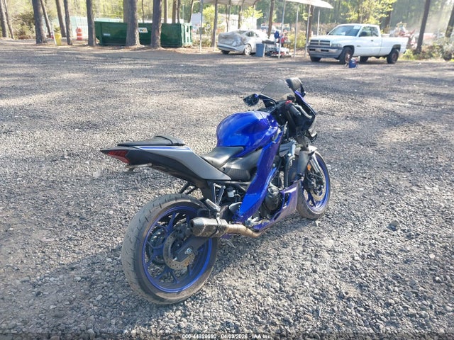 Yamaha Yzfr3 A 2021 MH3RH18Y0MK005968 Image 4