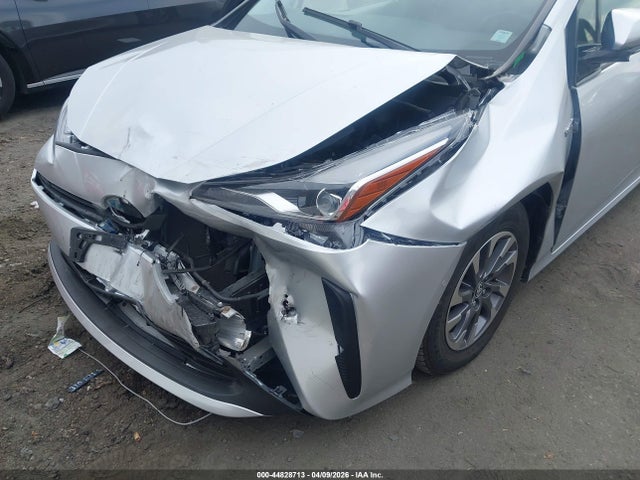JTDKARFU8K3092335 Toyota PRIUS XLE
