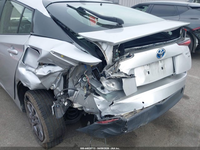 JTDKARFU8K3092335 Toyota PRIUS XLE