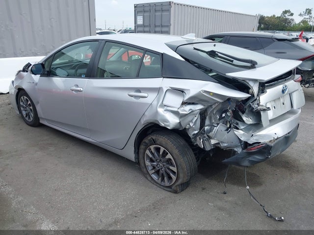 JTDKARFU8K3092335 Toyota PRIUS XLE