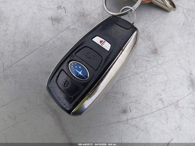 44828727 :رقم المزاد ، 4S3BNAK6XH3003371 vin ، 2017 Subaru Legacy 2.5i Limited مزاد بيع