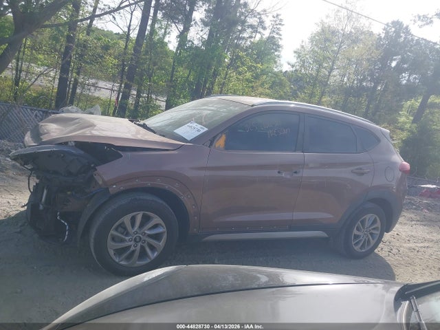 44828730 :رقم المزاد ، KM8J3CA48HU318205 vin ، 2017 Hyundai Tucson Se مزاد بيع