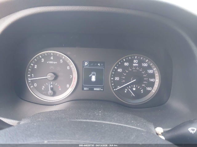 44828730 :رقم المزاد ، KM8J3CA48HU318205 vin ، 2017 Hyundai Tucson Se مزاد بيع