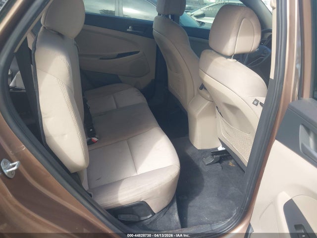 44828730 :رقم المزاد ، KM8J3CA48HU318205 vin ، 2017 Hyundai Tucson Se مزاد بيع