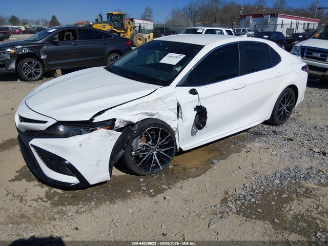 Продажа на аукционе авто 2024 Toyota Camry Se, vin: 4T1G11AK2RU241996, номер лота: 44828823