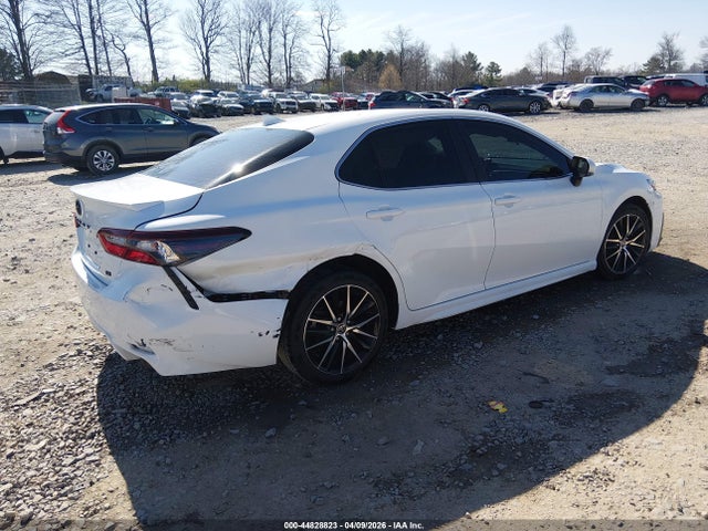 Продажа на аукционе авто 2024 Toyota Camry Se, vin: 4T1G11AK2RU241996, номер лота: 44828823
