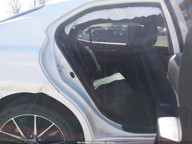 Продажа на аукционе авто 2024 Toyota Camry Se, vin: 4T1G11AK2RU241996, номер лота: 44828823