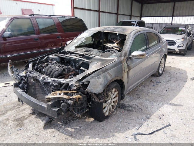 Aukcja sprzedaży 2013 Chrysler 200 Touring, vin: 1C3CCBBB0DN714884, numer aukcji: 44828825