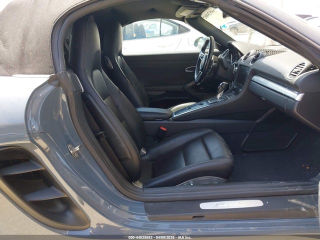 Porsche 718 Boxster 2018 WP0CA2A82JS210857 Image 8