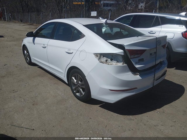 2017 Hyundai Elantra Value Edition მანქანა იყიდება აუქციონზე, vin: 5NPD84LF3HH133707, აუქციონის ნომერი: 44828929